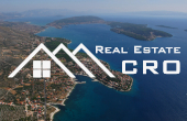 House for sale with courtyard and sea view, surroundings of Trogir (10)