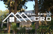House for sale with courtyard and sea view, surroundings of Trogir (3)