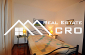House for sale with courtyard and sea view, surroundings of Trogir (5)