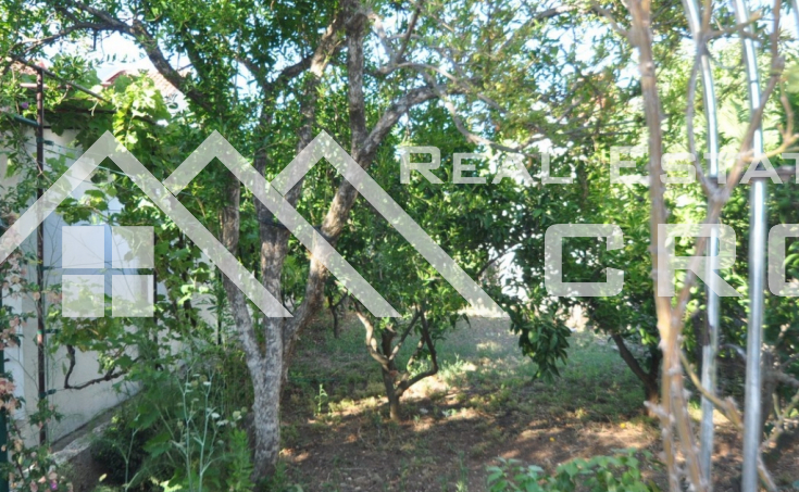 Freestanding house with a sea view for sale, Postira, Brač (6)