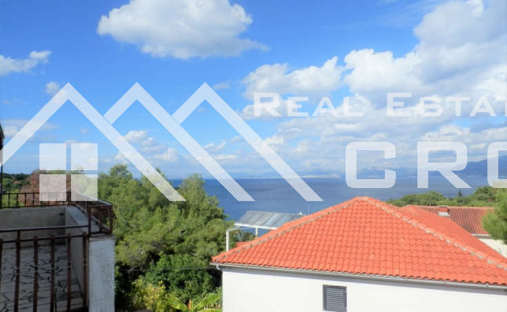 House with sea view for sale, Splitska, Brac (5)