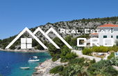 Seafront villa on beautiful location in Rogoznica (1)