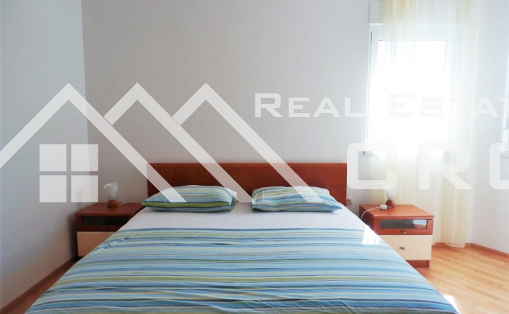 Fully furnished apartments with two bedrooms, boasting lovely sea views, for sale (3)