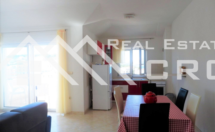 Fully furnished apartments with two bedrooms, boasting lovely sea views, for sale (6)