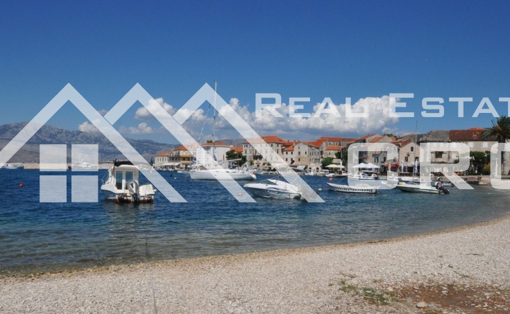 House for sale with beautiful sea view, Postira, Brač (3)