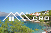 One-bedroom waterfront apartment for sale in Postira, island Brac (1)