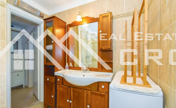Renovated stone house with a beautiful courtyard, in a quiet environment, for sale (2)
