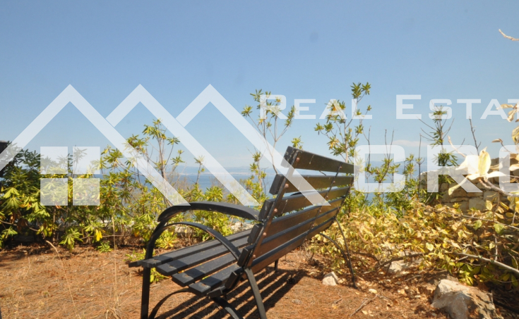 Newbuilt  villa on seafront for sale, Brac  (20)