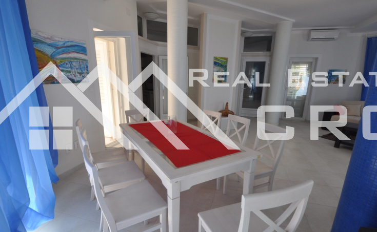 Newbuilt  villa on seafront for sale, Brac  (25)