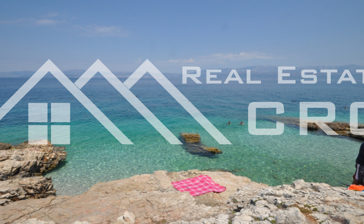 Newbuilt  villa on seafront for sale, Brac  (28)