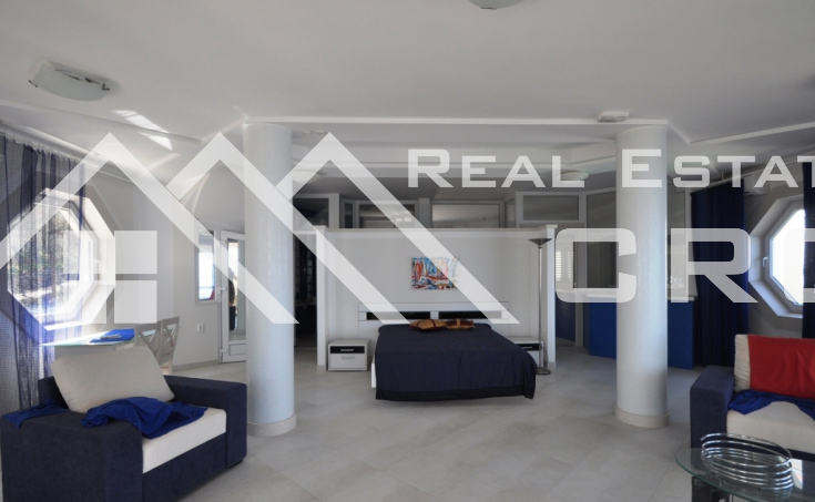 Newbuilt  villa on seafront for sale, Brac  (5)