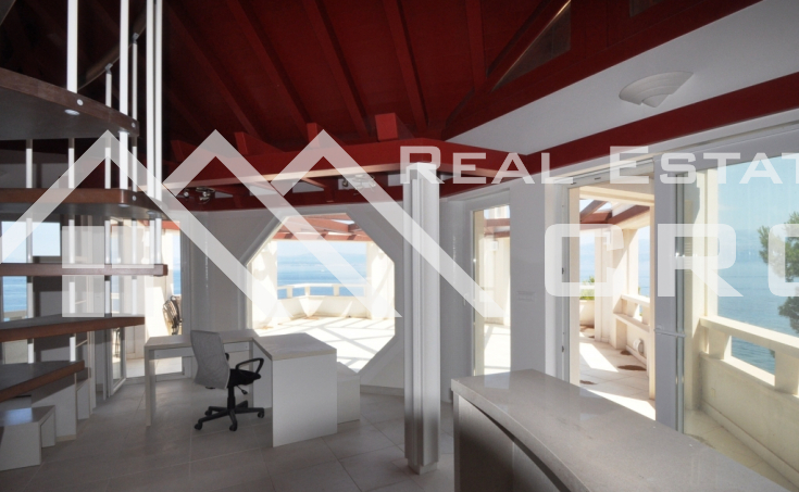 Newbuilt  villa on seafront for sale, Brac  (9)