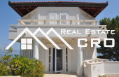 Newbuilt  villa on seafront for sale, Brac  (1)