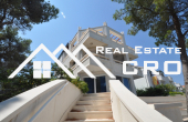 Newbuilt  villa on seafront for sale, Brac  (23)