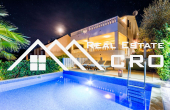 Villa with swimming pool for sale (2)
