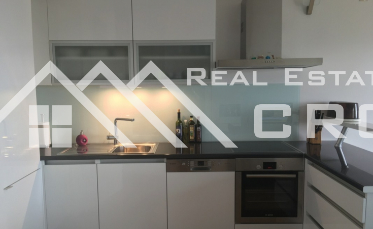 Apartman s otvorenim pogledom na more na Čiovu (6)
