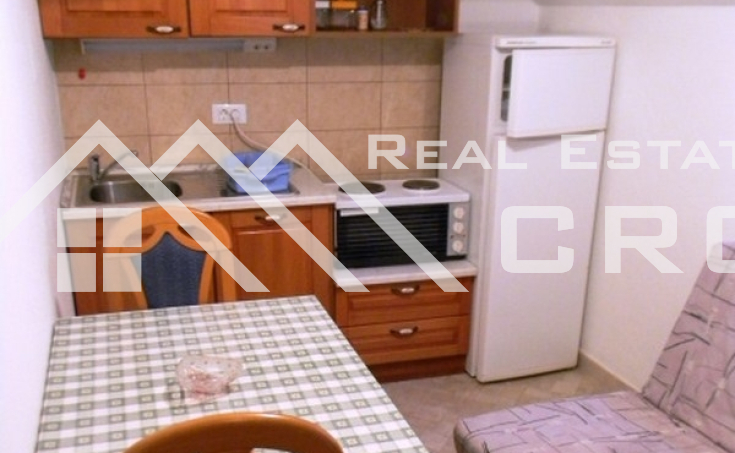 A charming property with lovely sea view in Murvica on Brac (4)