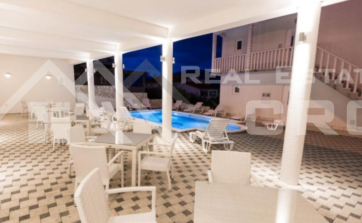 Large apartment villa in a serene environment with a view of the sea, for sale (6)
