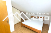 Large apartment villa in a serene environment with a view of the sea, for sale (4)