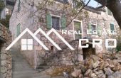 Old stone house with stunning sea view for sale in Murvica, Brac (3)