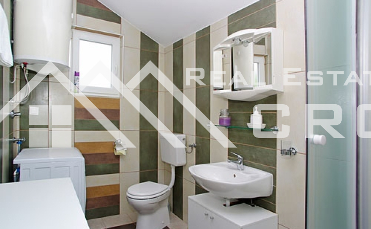 Newly built apartments with lovely sea view in Bol, Brac (2)