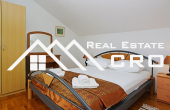 Newly built apartments with lovely sea view in Bol, Brac (5)