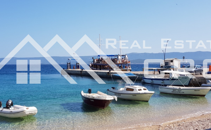 Stone house with garden and sea view for sale, Brac Island, Bol  (9)