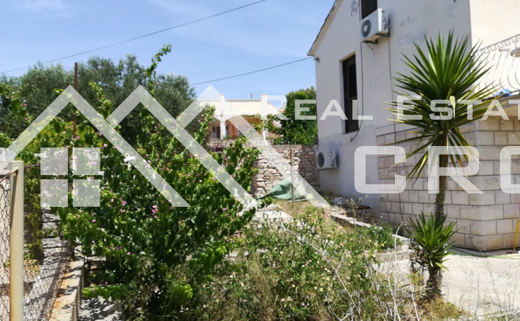 House on extraordinary location in Milna, Brac island, for sale (2)