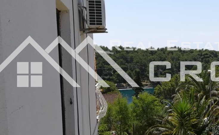 House on extraordinary location in Milna, Brac island, for sale (4)