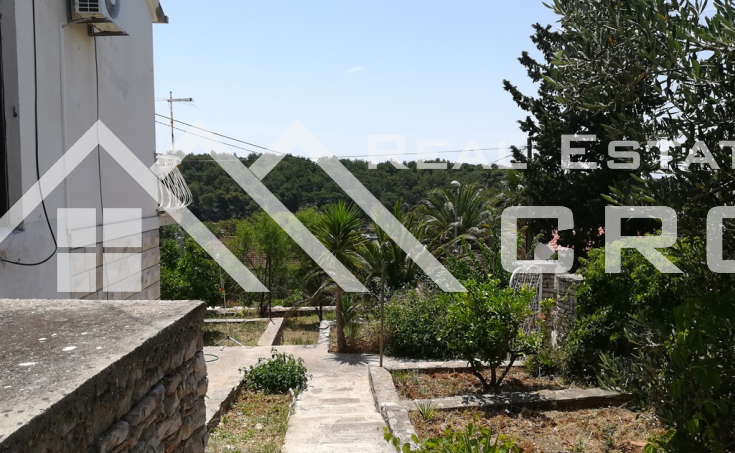 House on extraordinary location in Milna, Brac island, for sale (6)