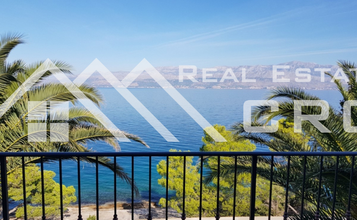 Newly built villa in the first row to the sea for sale, Brac island (6)