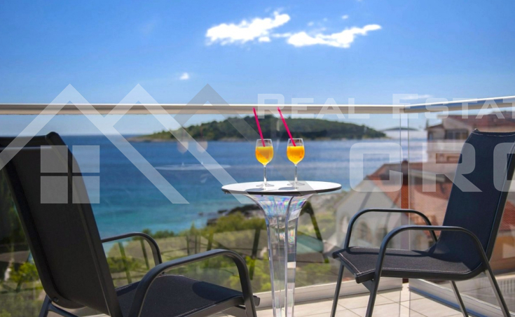 Nekretnine Rogoznica – Luksuzni boutique hotel u drugom redu od mora, blizina Rogoznice, na prodaju