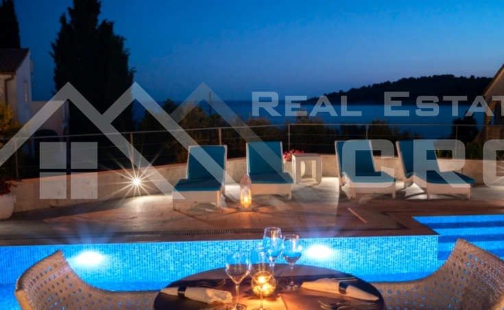 Luxury boutique hotel in the second row from the sea, near Rogoznica, for sale (8)