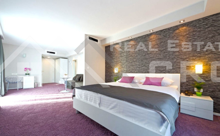 Luxury boutique hotel in the second row from the sea, near Rogoznica, for sale (9)