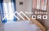 House with a sea view near Rogoznica for sale (2)