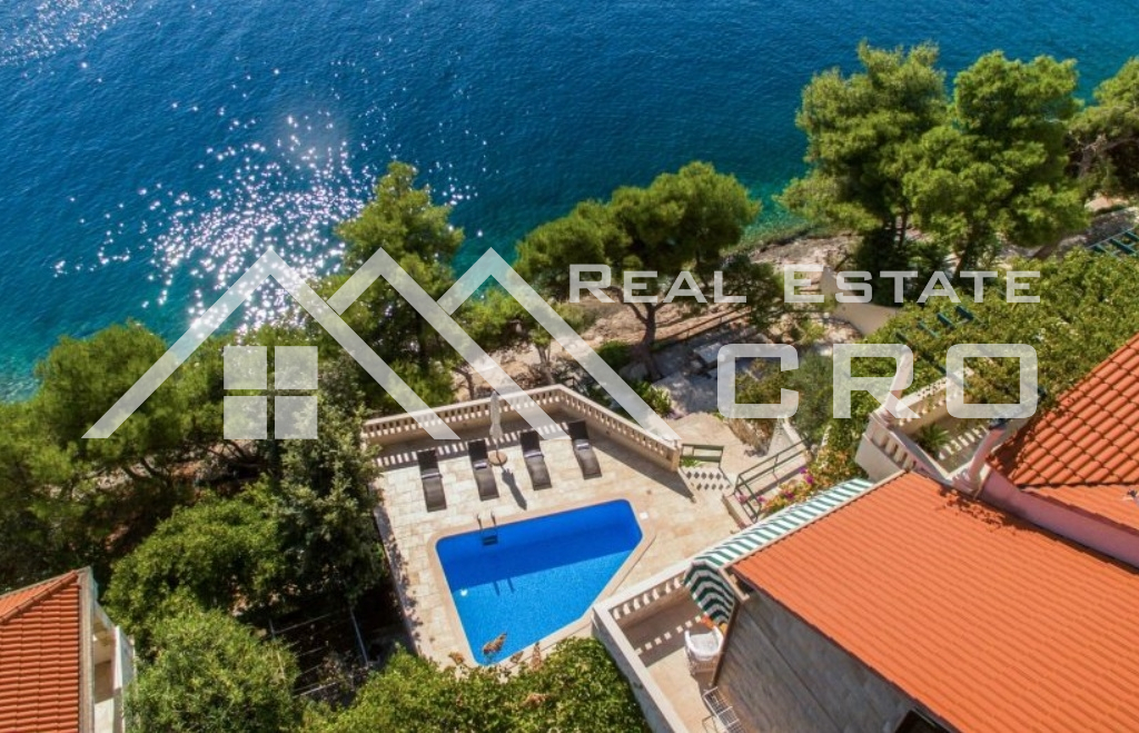 Brac properties Villa in the first row to the sea for sale, Brac