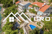 Villa in the first row to the sea for sale, Brac Island (3)