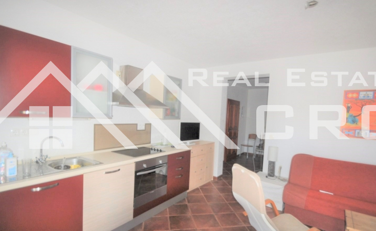 Two bedroom apartment in a very attractive location in Okrug Gornji (2)