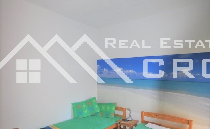 Two bedroom apartment in a very attractive location in Okrug Gornji (4)