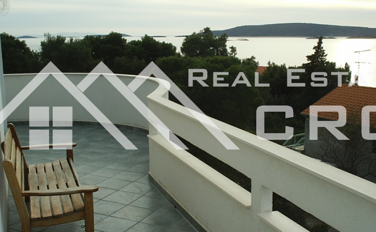 Apartment villa with sea view on Ciovo Island, for sale (4)