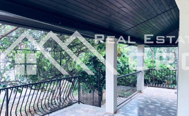 Family house with sea view on Ciovo Island, for sale (3)