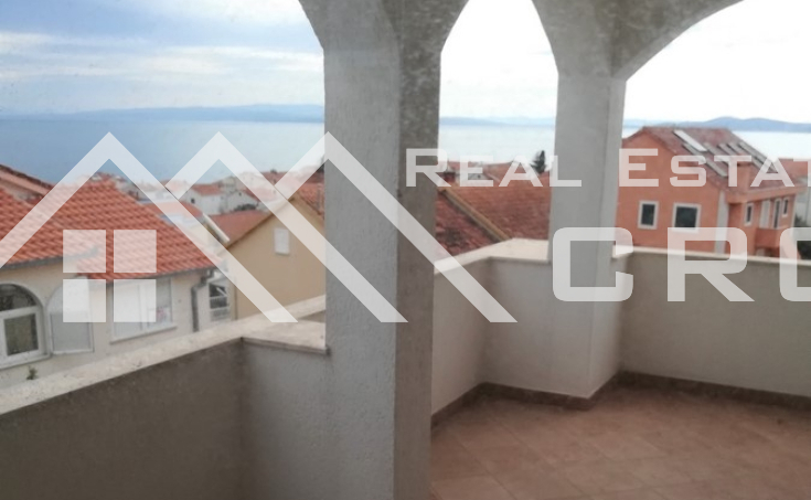 Residential house in Okrug Gornji for sale (3)