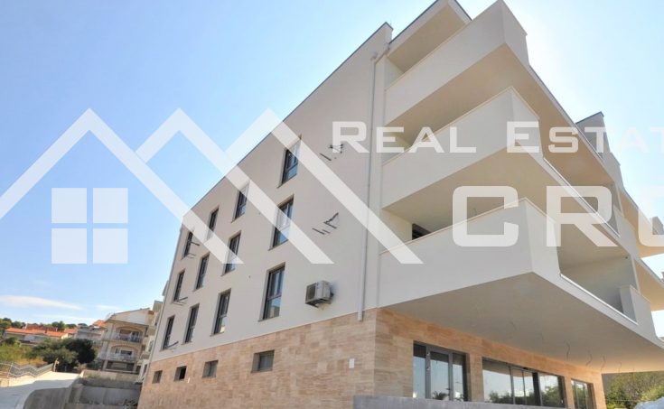 Penthouse in the first row to the sea for sale, Ciovo Island (28)