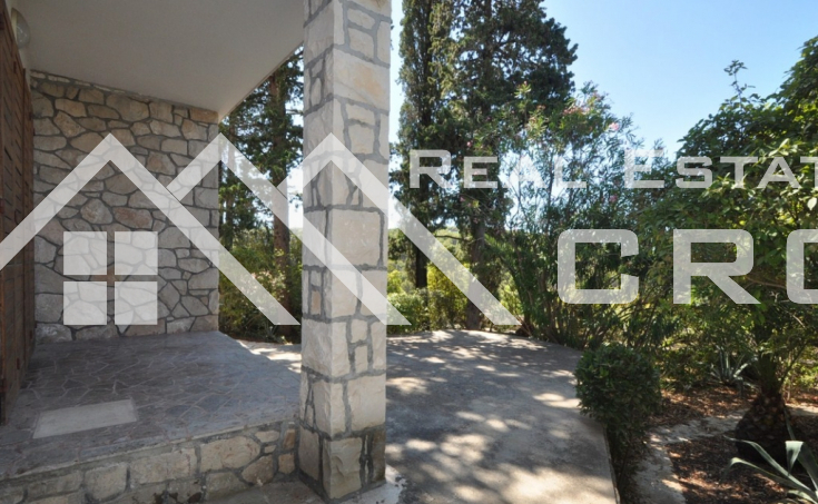 Seaview house for sale in nice location in Postira, Brac  (3)