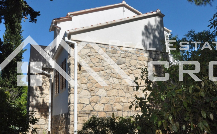 Seaview house for sale in nice location in Postira, Brac  (7)