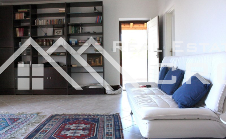 Seaview house for sale in nice location in Postira, Brac  (9)