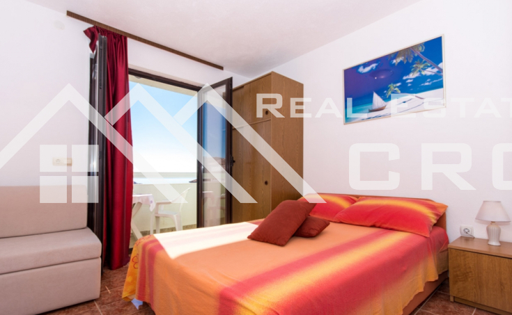 Fully furnished apartment house with a swimming pool, near the sea and a lovely beach, for sale (5)