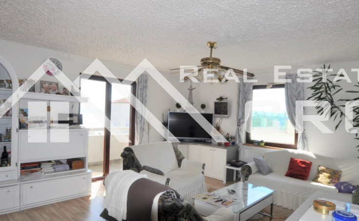 Fully furnished apartment house with a swimming pool, near the sea and a lovely beach, for sale (6)
