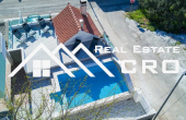 Fully furnished apartment house with a swimming pool, near the sea and a lovely beach, for sale (3)