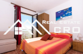 Fully furnished apartment house with a swimming pool, near the sea and a lovely beach, for sale (5)